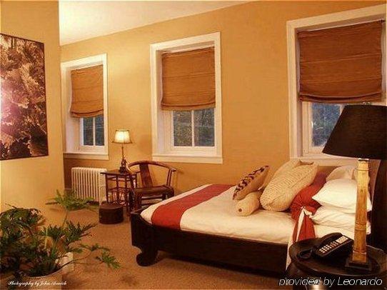 The National Hotel Frenchtown Chambre photo
